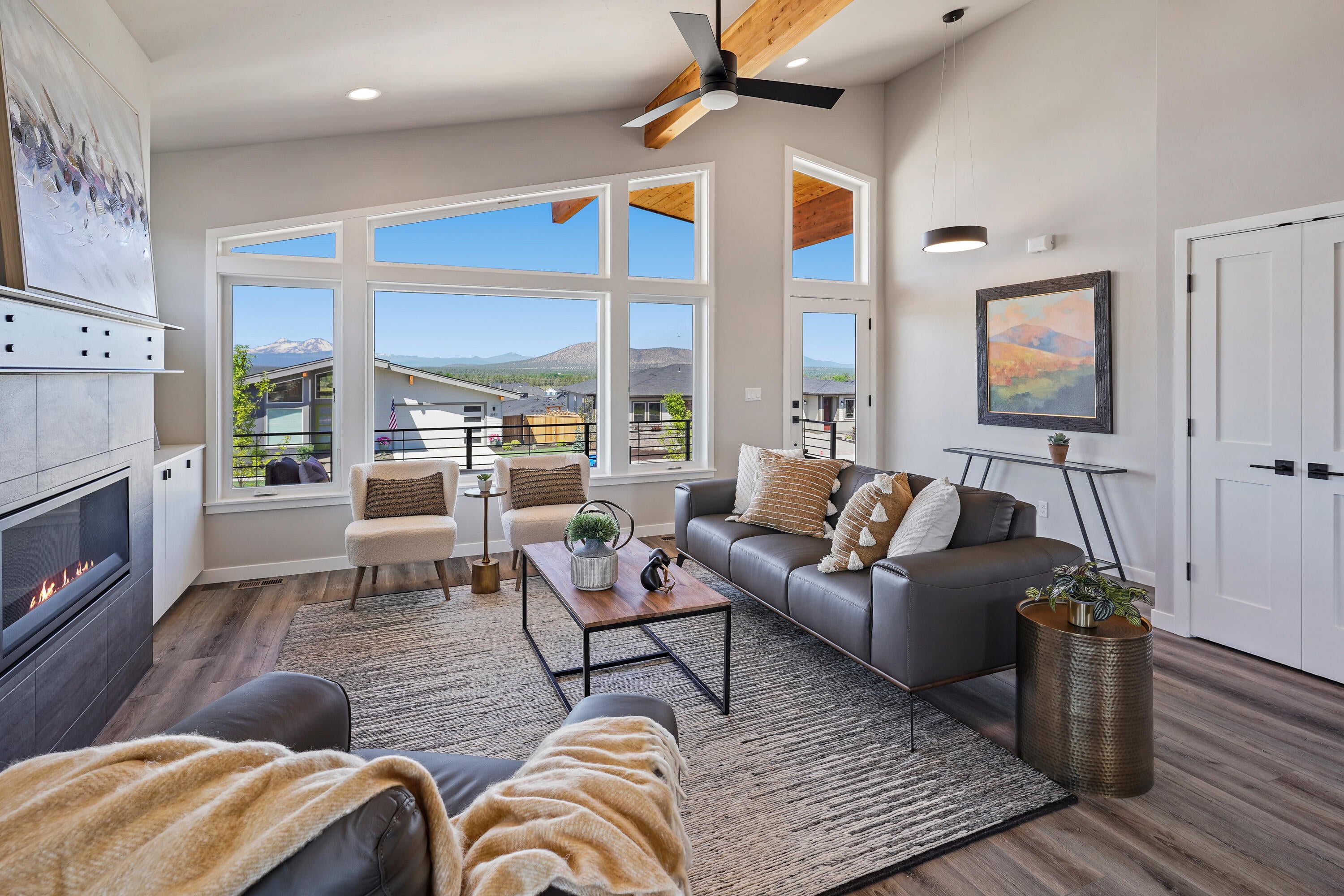3684 Southwest 44th Street Redmond, OR 97756 - Photo 11 of 52 DSC00276