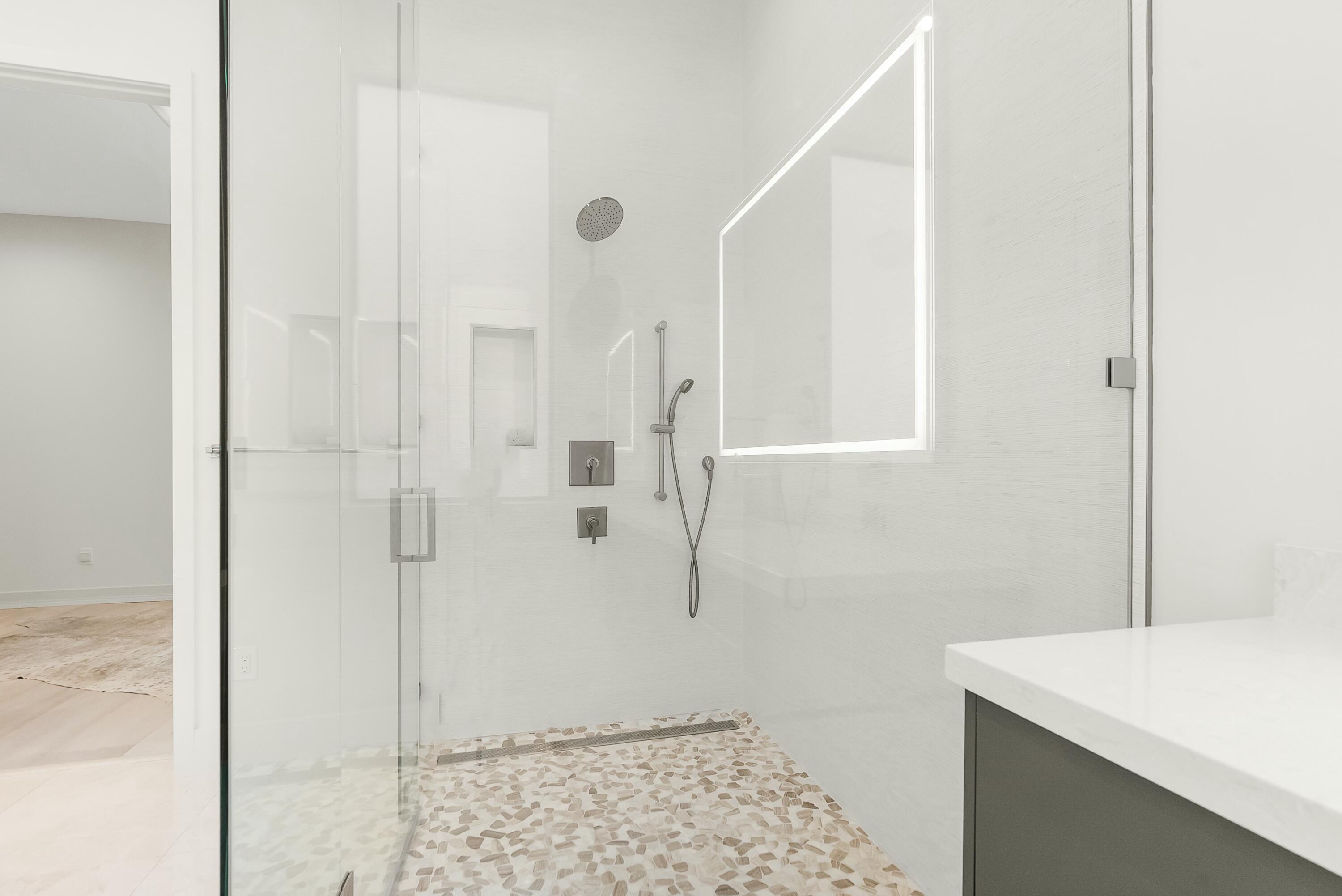 2162 Radnor Road North Palm Beach, FL 33408 - Photo 24 of 81 tempImageTH5DCS