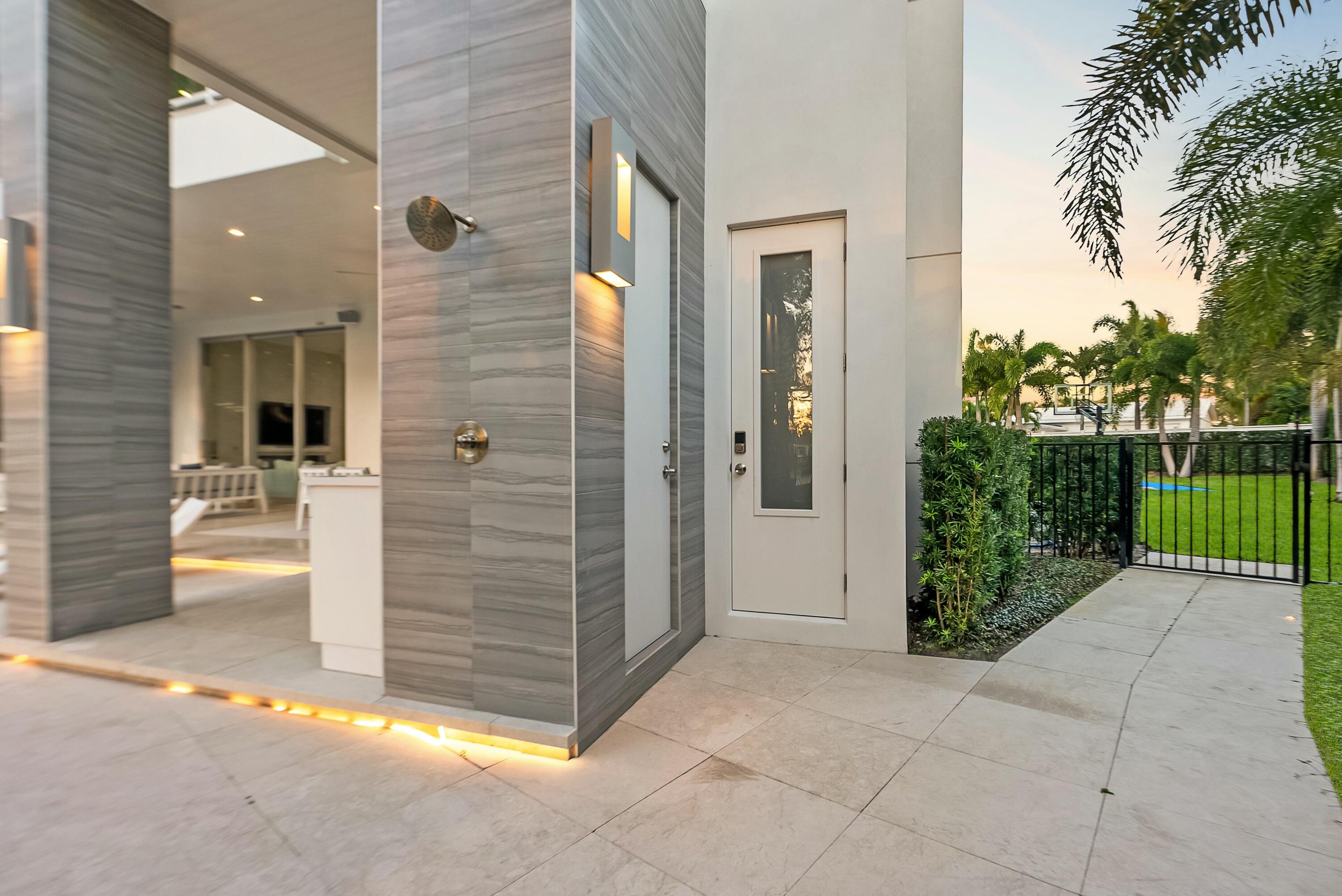 2162 Radnor Road North Palm Beach, FL 33408 - Photo 60 of 81 tempImageHOC8T0