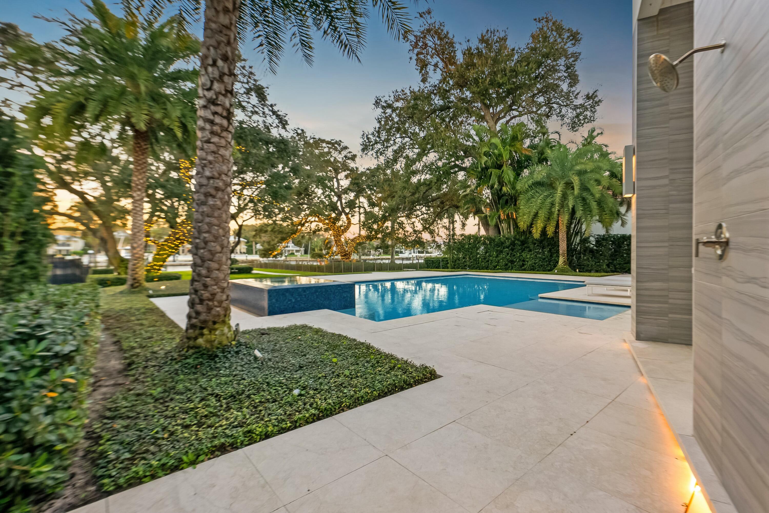 2162 Radnor Road North Palm Beach, FL 33408 - Photo 61 of 81 tempImage6EJqiY