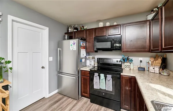 $324,900 | 340 Denali Drive, Troy, MO 63379