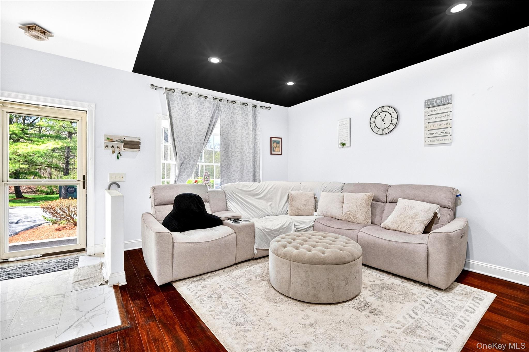 47 Westbrook Road, Unit 47 Newburgh, NY 12550 - Photo 7 of 43 a living room with furniture and a large window