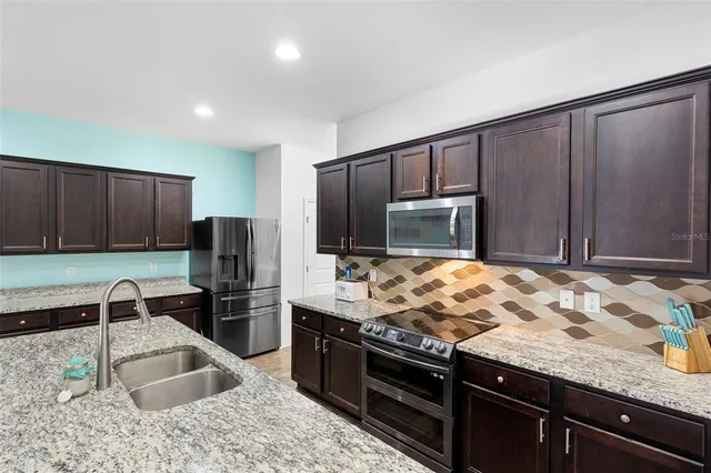 $285,000 | 977 Lancelot Drive, Lake Wales, FL 33853