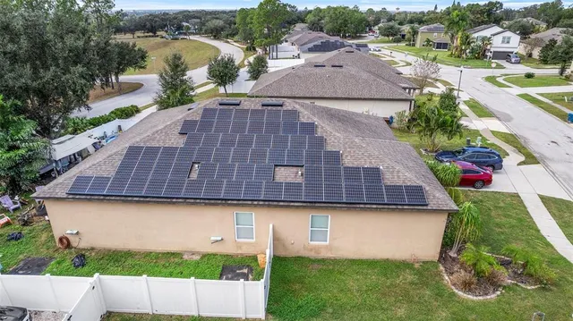 $285,000 | 977 Lancelot Drive, Lake Wales, FL 33853