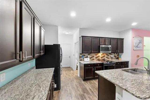 $285,000 | 977 Lancelot Drive, Lake Wales, FL 33853