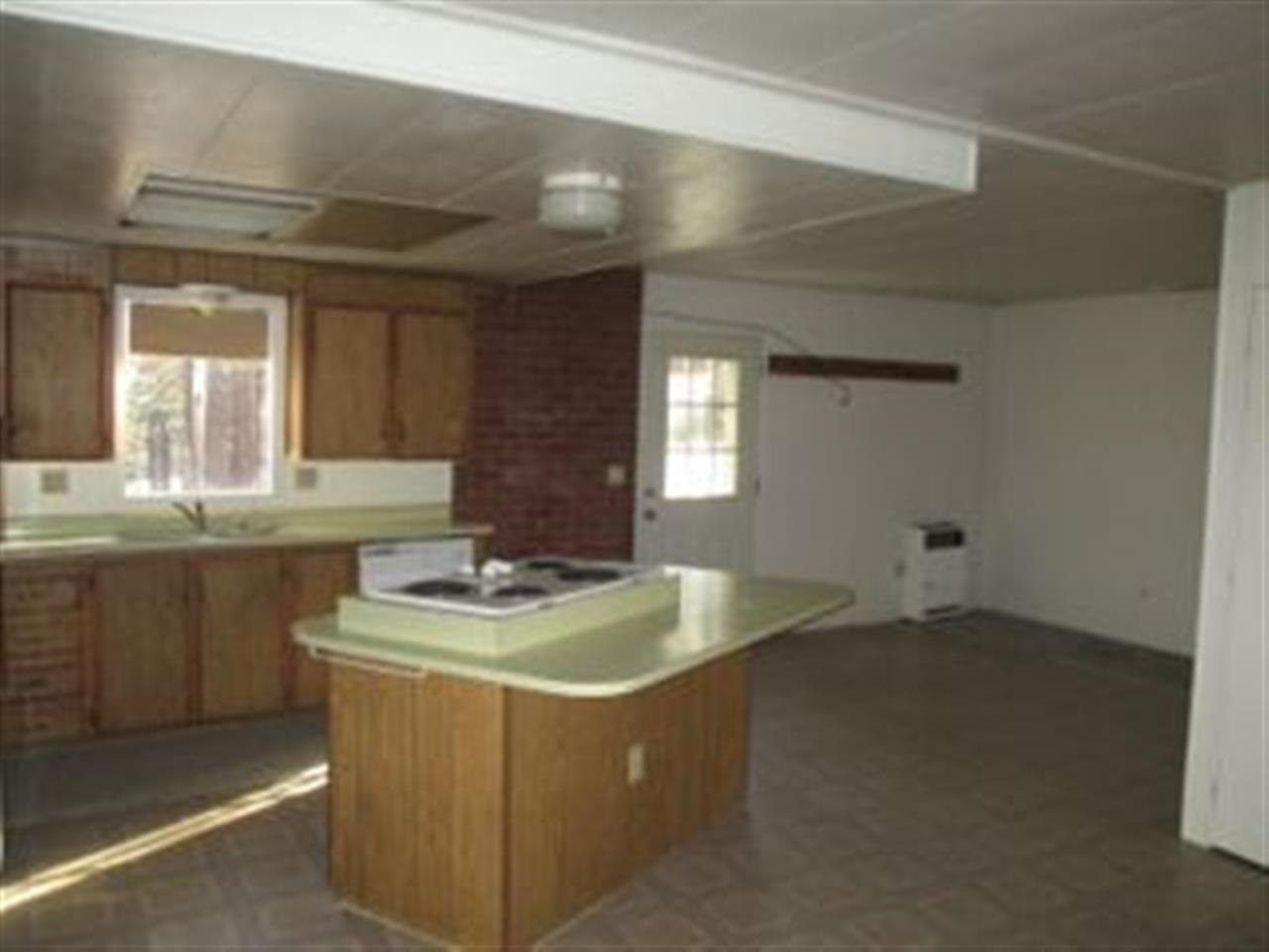 76797 Rocky Point Road Portola, CA 96122 - Photo 3 of 11