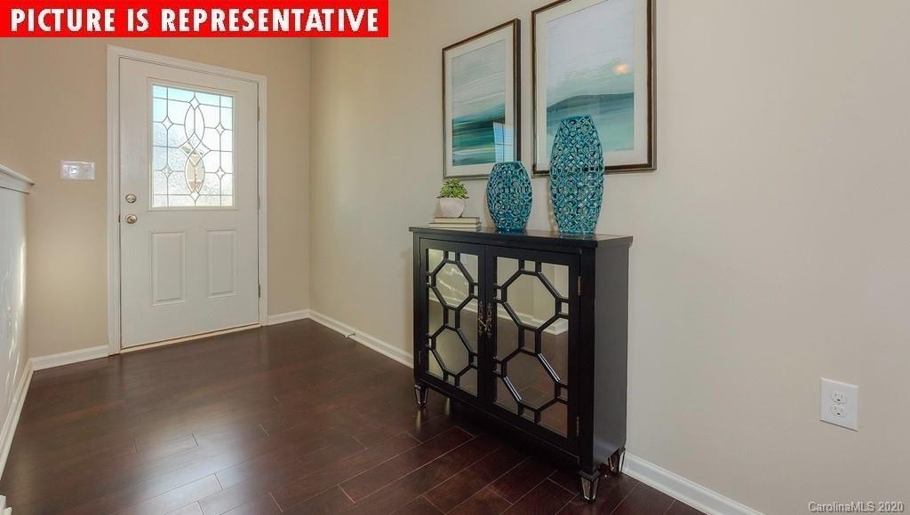 5012 Traynor Road Charlotte, NC 28216 - Photo 3 of 39 Gallery Image 3