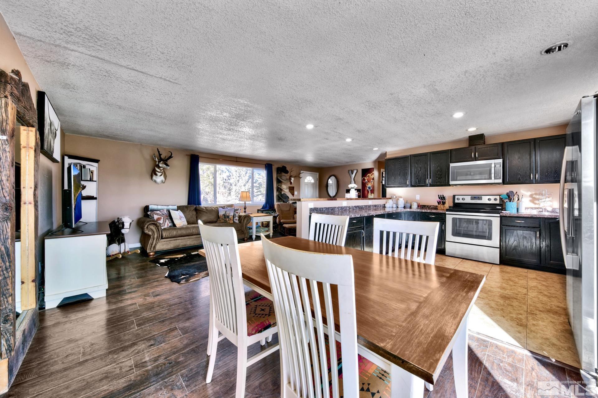 11580 Pepper Way Reno, NV 89506 - Photo 11 of 29 Photo 13