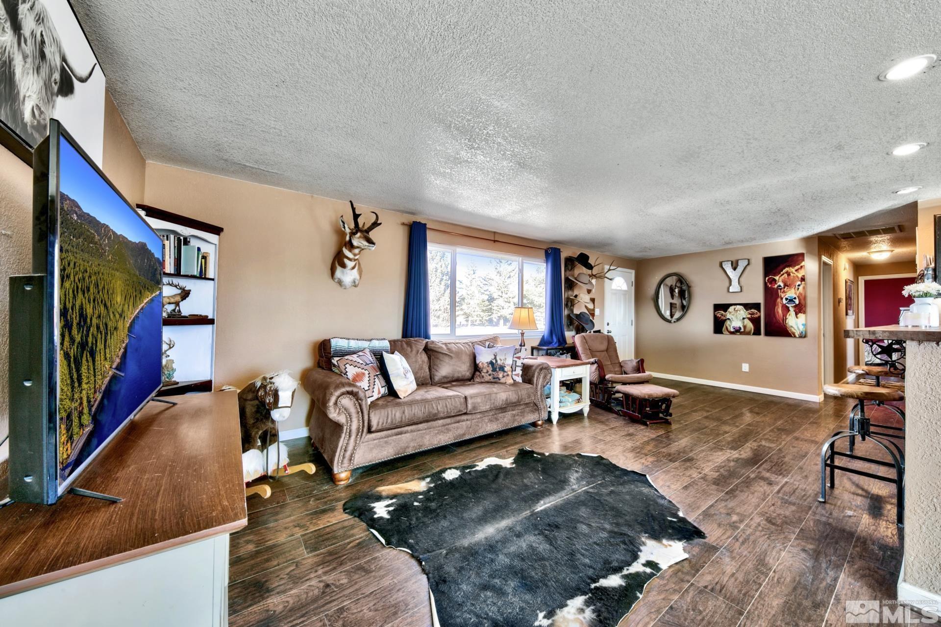 11580 Pepper Way Reno, NV 89506 - Photo 9 of 29 Photo 11