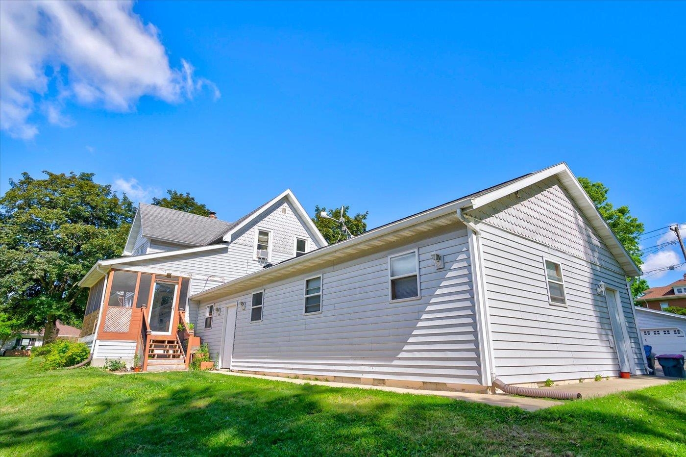 572 North Monroe Street Waterloo, WI 53594 - Photo 32 of 38