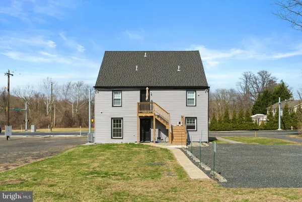 $2,090 | 2210 New Falls Road, Unit A, Bristol, PA 19007