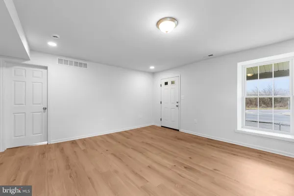 $2,090 | 2210 New Falls Road, Unit A, Bristol, PA 19007