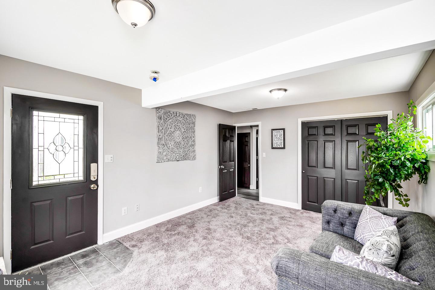 42 Winding Road Levittown, PA 19057 - Photo 5 of 11 Gallery Image 5