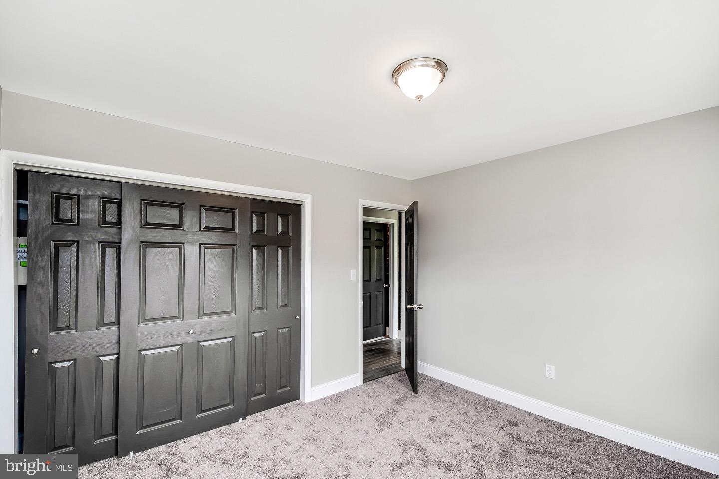 42 Winding Road Levittown, PA 19057 - Photo 7 of 11 Gallery Image 7