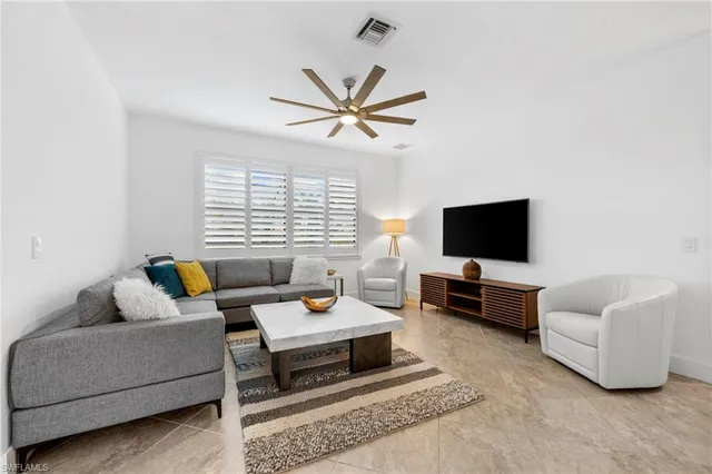 $1,049,000 | 4764 Formosa Drive, Naples, FL 34119