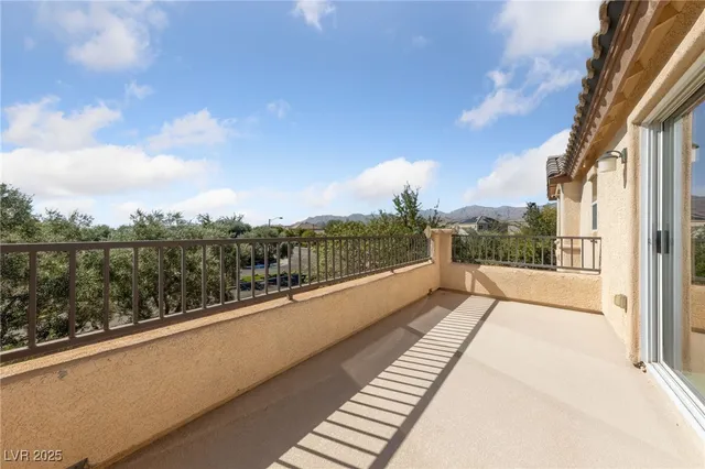 $2,195 | 10247 Blue Water Peak Avenue, Las Vegas, NV 89166