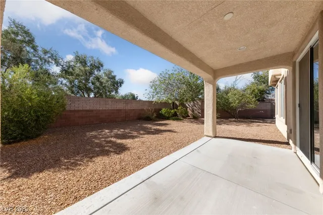 $2,195 | 10247 Blue Water Peak Avenue, Las Vegas, NV 89166