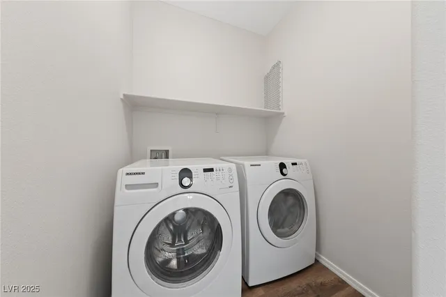 $2,195 | 10247 Blue Water Peak Avenue, Las Vegas, NV 89166