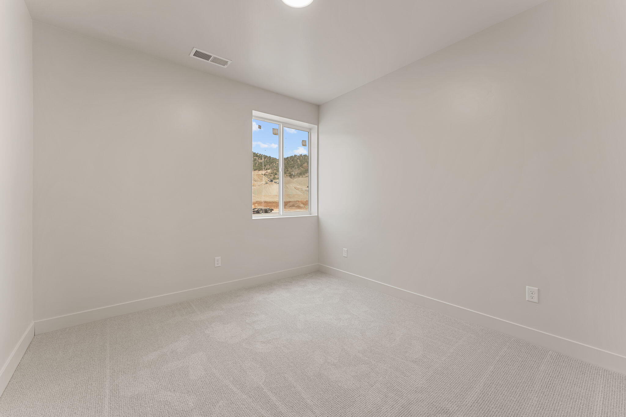 432 East Fiddlers Canyon Road, Unit 122 Cedar City, UT 84721 - Photo 27 of 48 48-web-or-mls-DSC00133