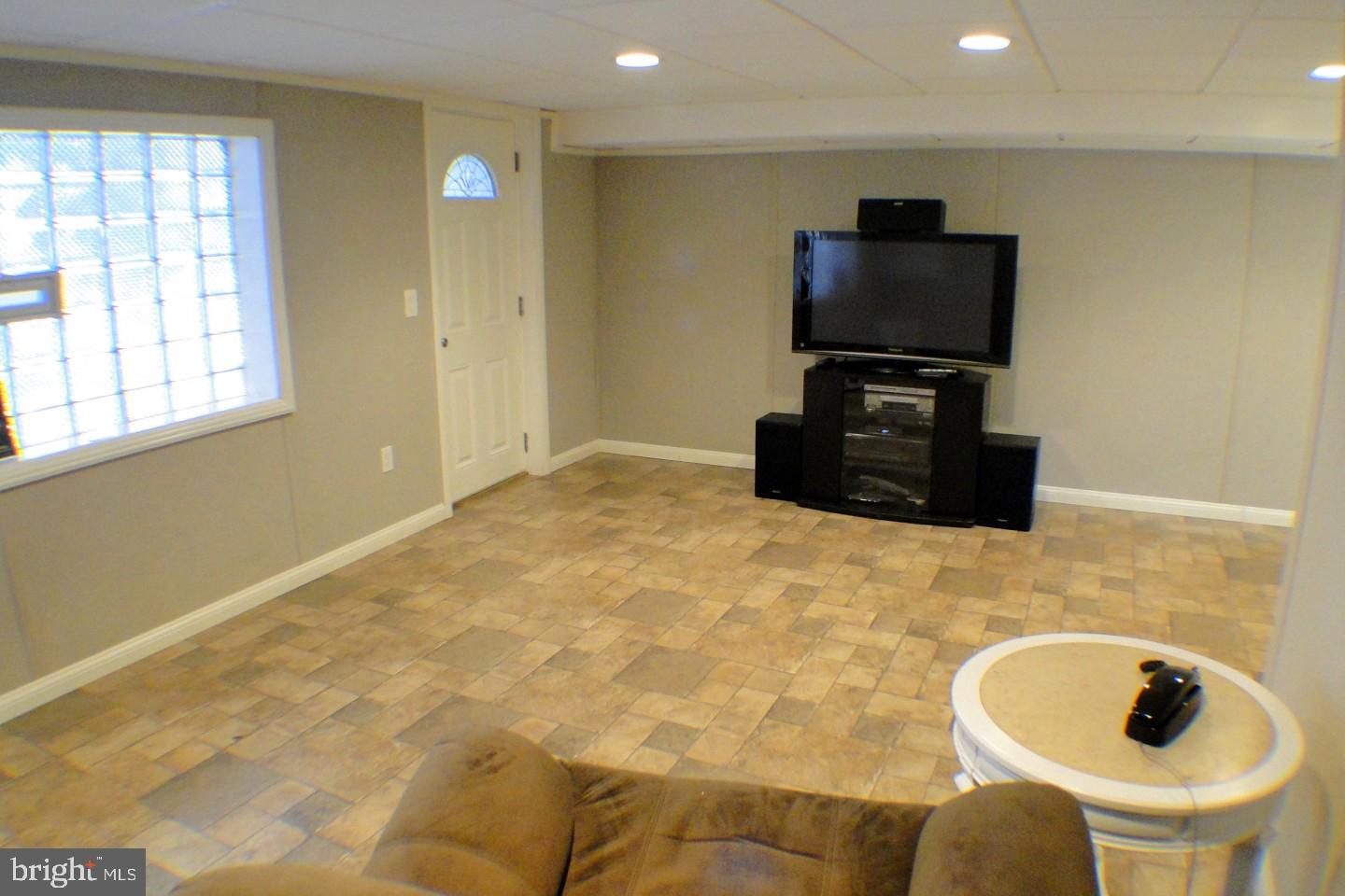 12740 Kenny Road Philadelphia, PA 19154 - Photo 26 of 31