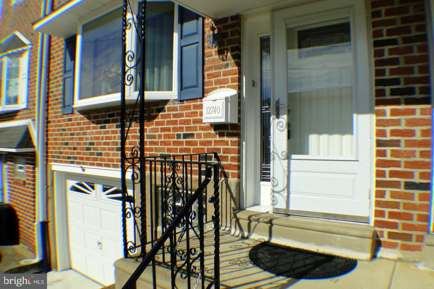 12740 Kenny Road Philadelphia, PA 19154 - Photo 4 of 31