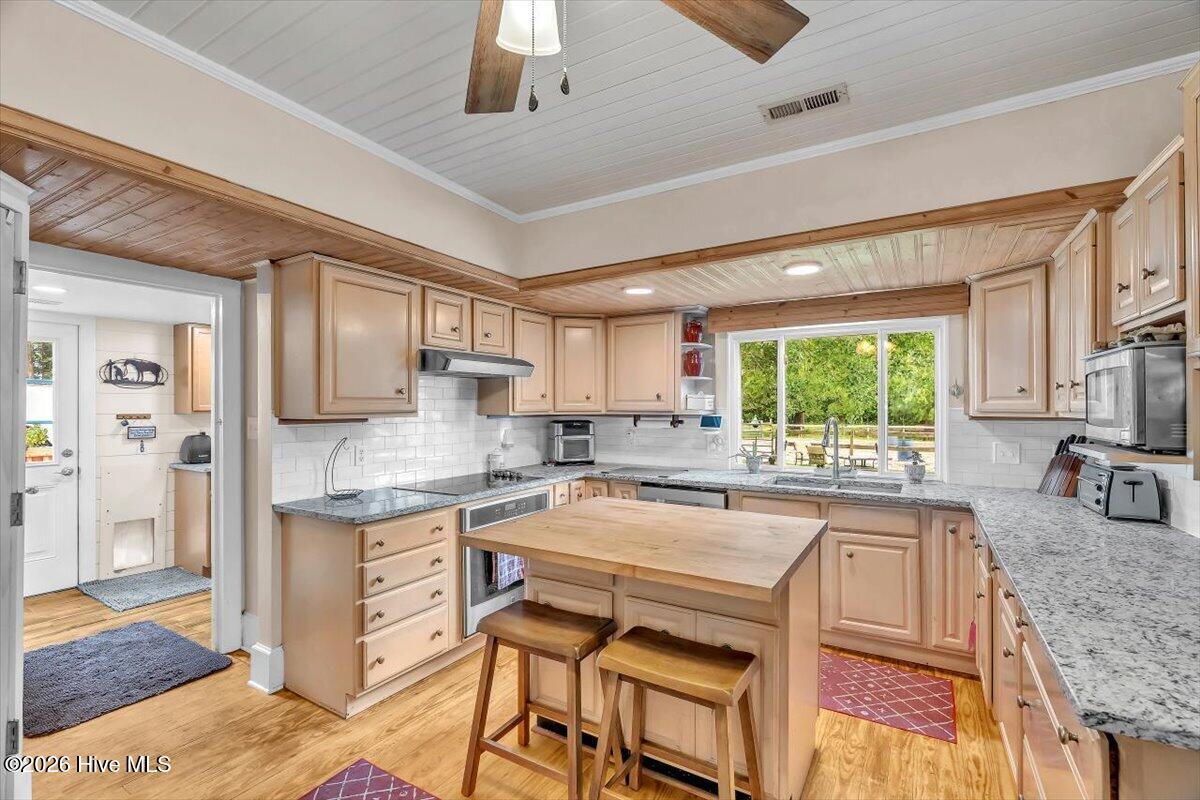 330 Lake Road Newport, NC 28570 - Photo 31 of 71