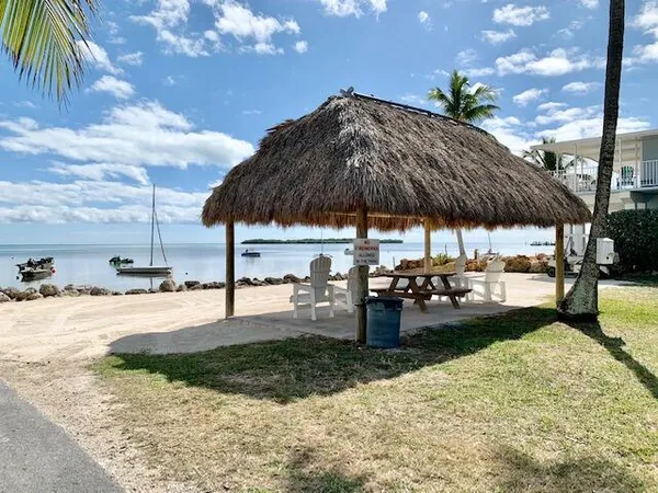 $499,000 | 811 South Emerald Drive, Key Largo, FL 33037