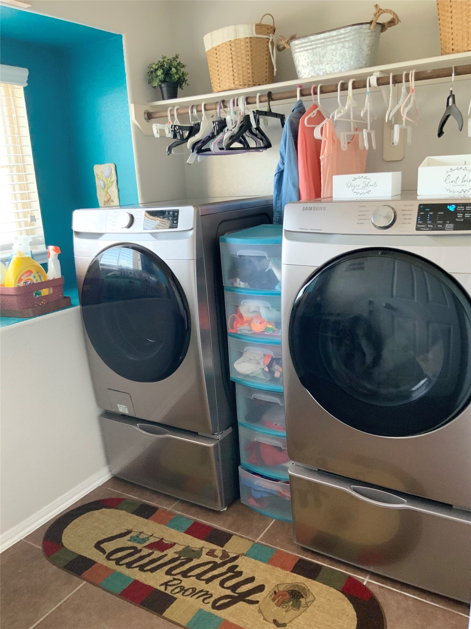 5446 Peppermint Lane Baytown, TX 77521 - Photo 45 of 49 Laundry Room