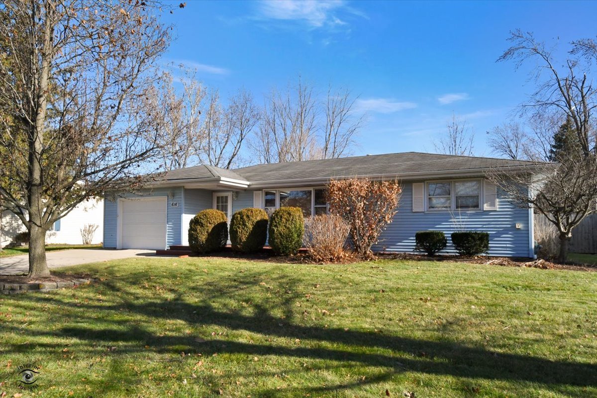 616 Northgate Road New Lenox, IL 60451 - Photo 1 of 34 a view of a building with a yard