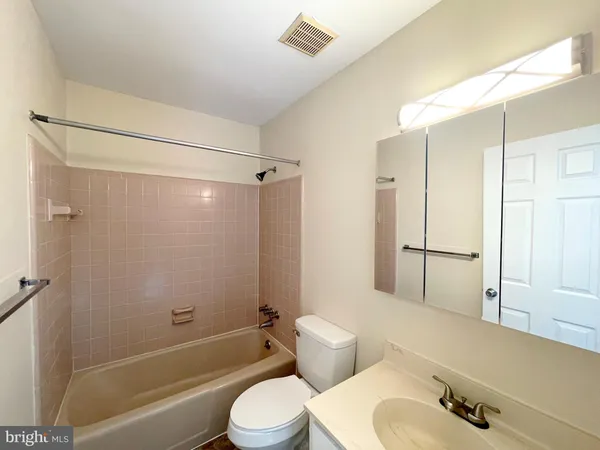 $2,650 | 40865 Spring House Lane, Leonardtown, MD 20650