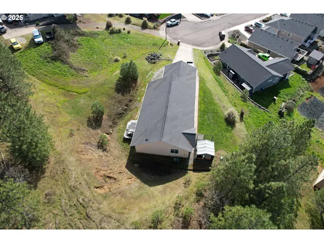 $349,000 | 1357 Ballard Court, Myrtle Creek, OR 97457