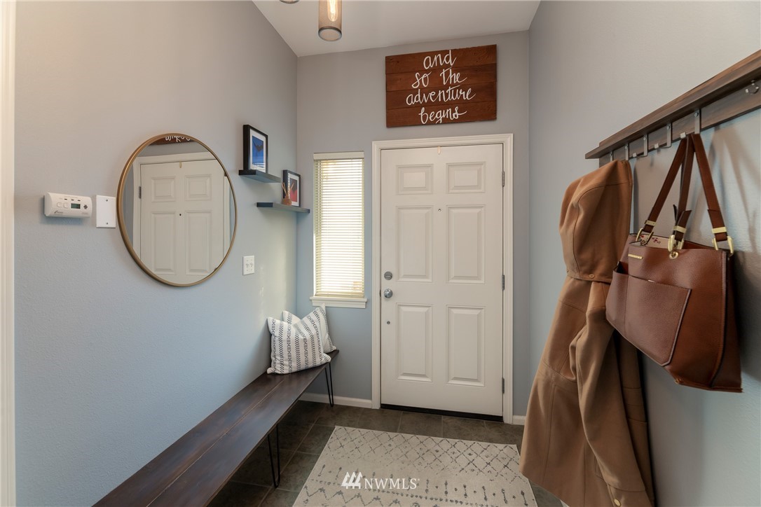 214 South 48th Street, Unit 45B Renton, WA 98055 - Photo 23 of 30 a view of an entryway with sitting area