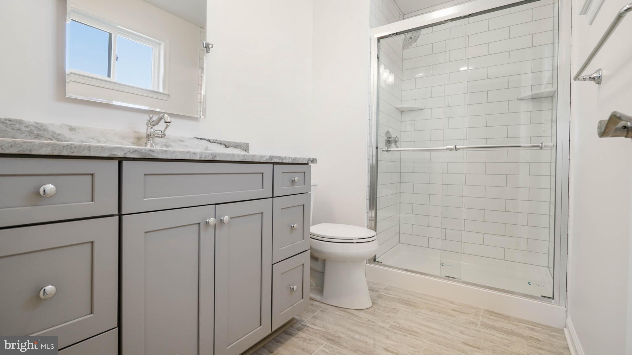 1523 National Road Baltimore, MD 21237 - Photo 14 of 26 Masterbath with granite and LARGE walk in shower