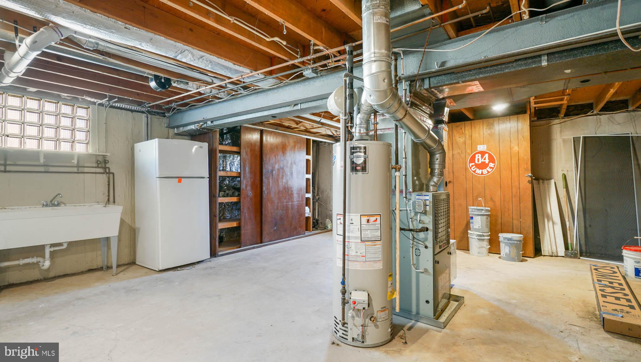 1523 National Road Baltimore, MD 21237 - Photo 22 of 26 Open space for storage or workshop.