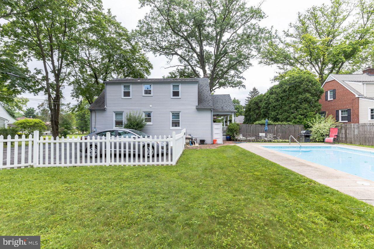 32 South Wakefield Road Norristown, PA 19403 - Photo 5 of 33 Gallery Image 5