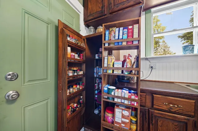 $119,500 | 1717 Carl Breeding Way, Jackson, MI 49203