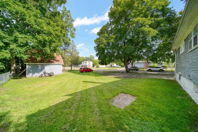 $119,500 | 1717 Carl Breeding Way, Jackson, MI 49203