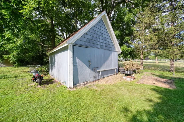 $119,500 | 1717 Carl Breeding Way, Jackson, MI 49203