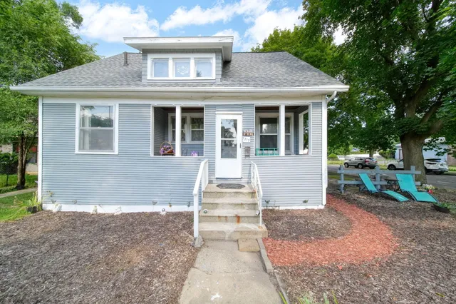 $119,500 | 1717 Carl Breeding Way, Jackson, MI 49203