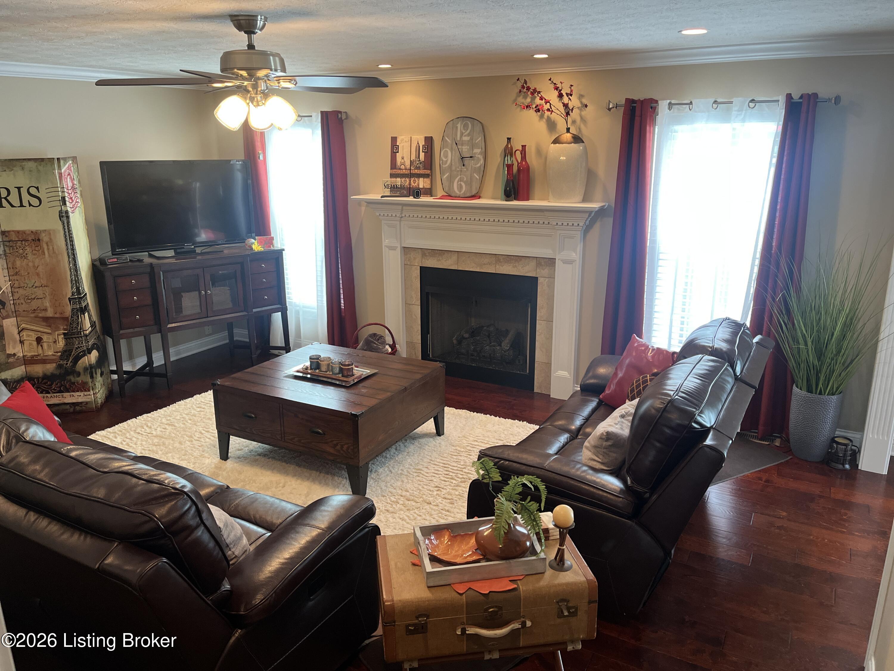 111 Persimmon Ridge Radcliff, KY 40160 - Photo 10 of 22 IMG_2877