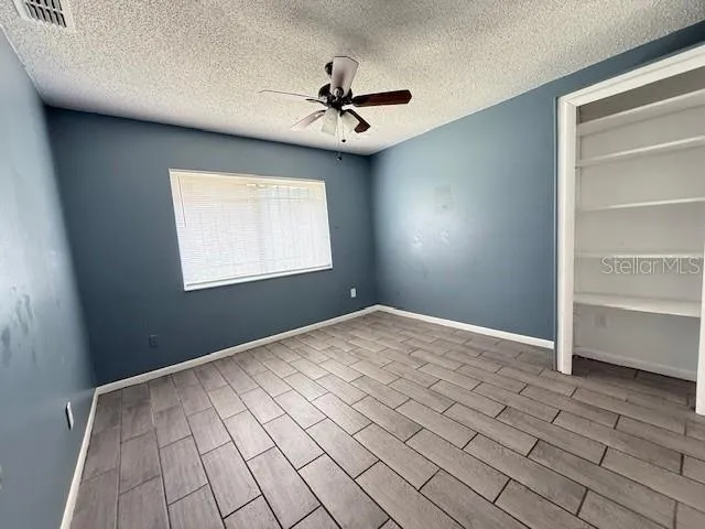 a view of empty room with window