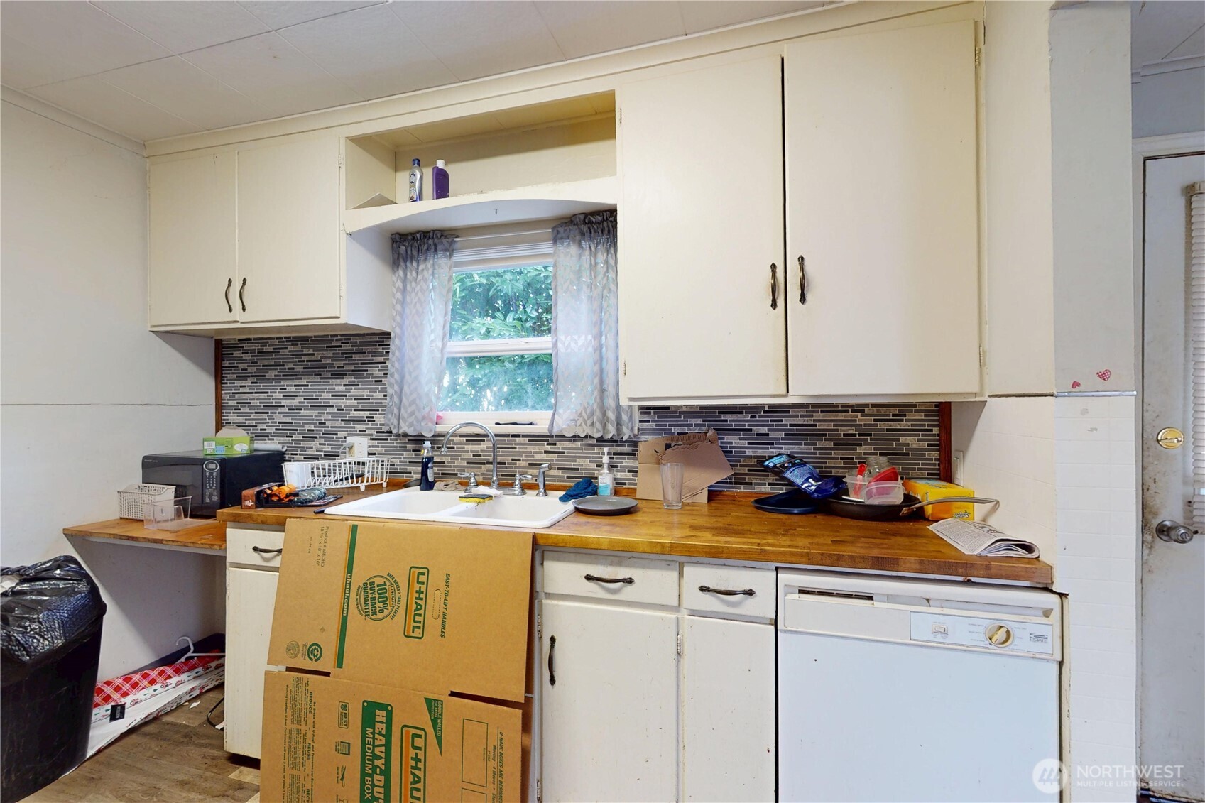 1516 Riddell Street Raymond, WA 98577 - Photo 7 of 29