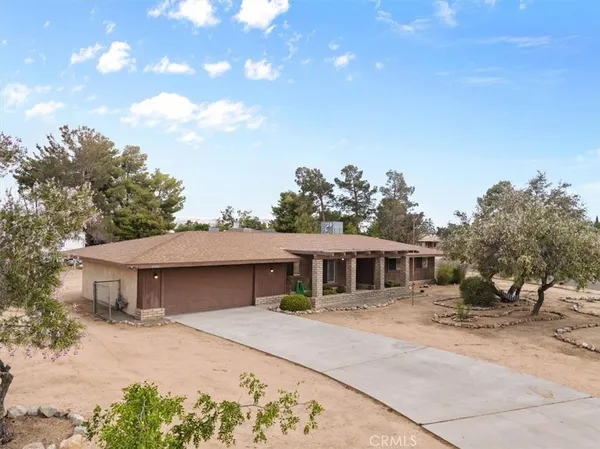 $399,000 | 19801 Talihina Road, Apple Valley, CA 92307