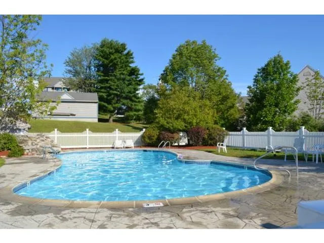 $1,850 | 167 Eastern Avenue, Unit 201, Manchester, NH 03104