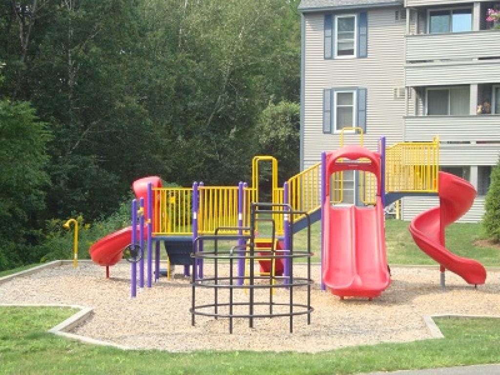 167 Eastern Avenue, Unit 201 Manchester, NH 03104 - Photo 31 of 36