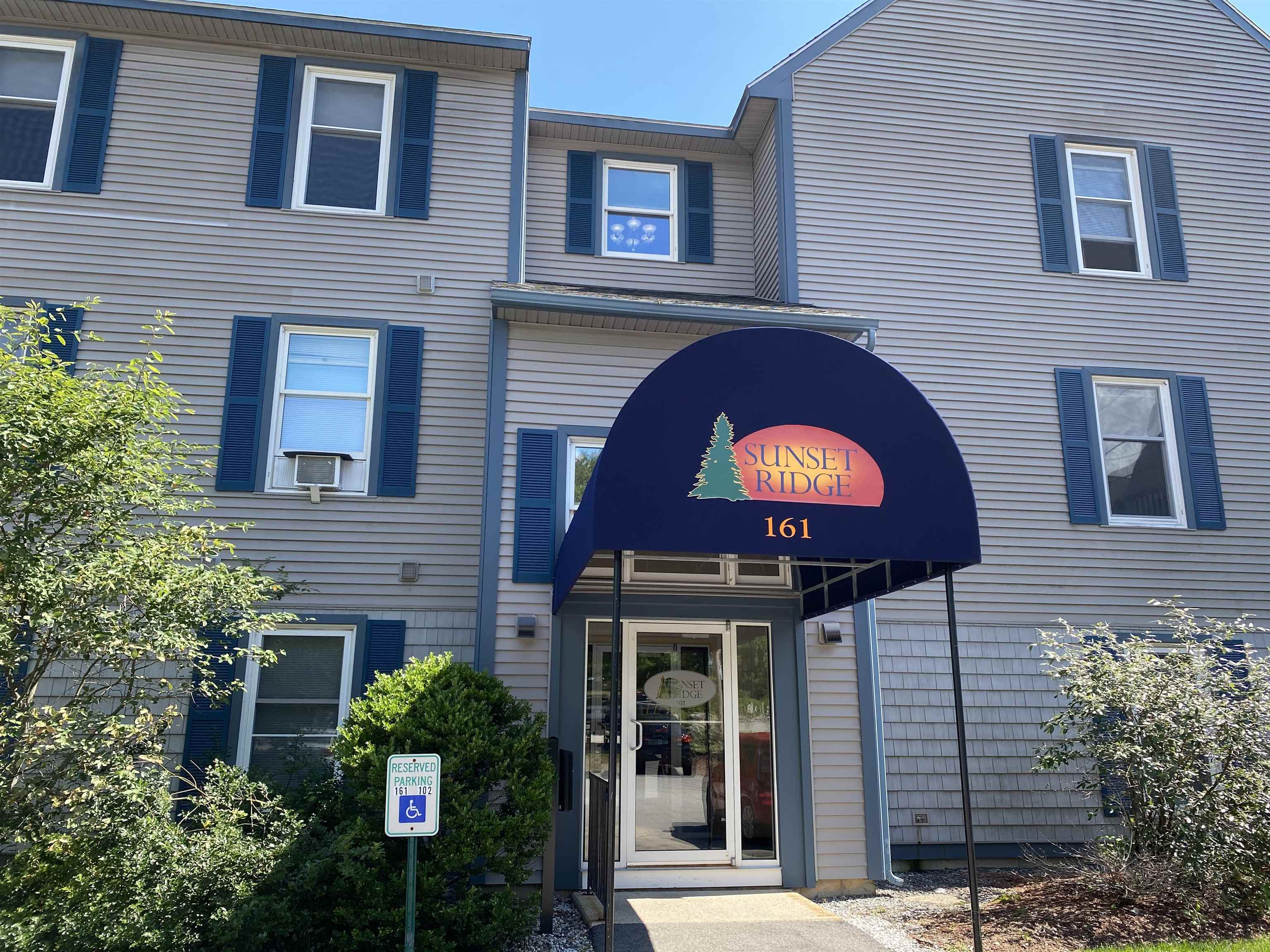 167 Eastern Avenue, Unit 201 Manchester, NH 03104 - Photo 5 of 36