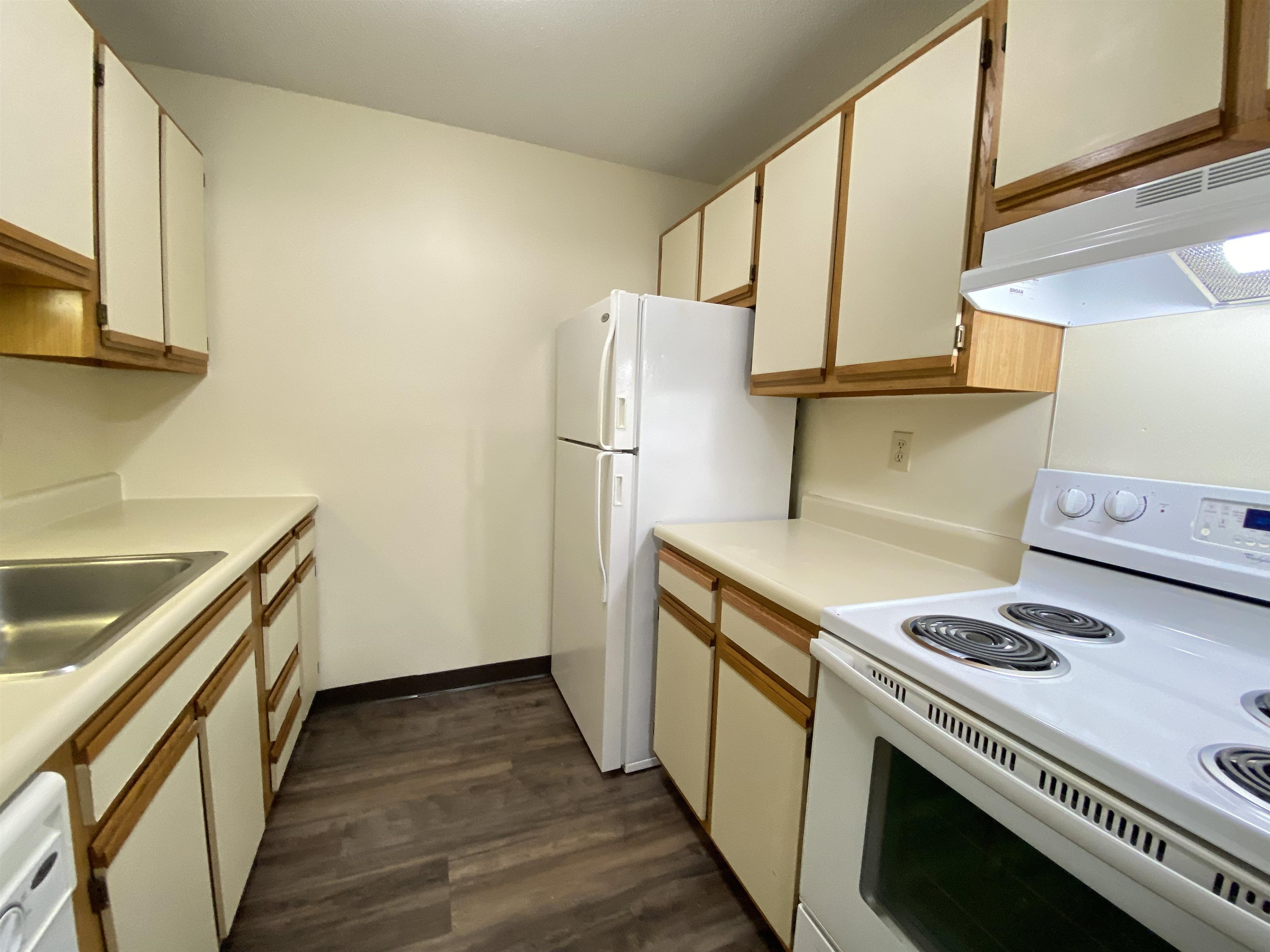 167 Eastern Avenue, Unit 201 Manchester, NH 03104 - Photo 8 of 36