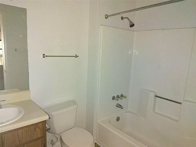 $1,150 | 1600 Oakpoint Drive Southwest, Unit G, Marietta, GA 30008