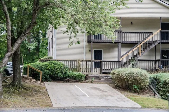 $1,150 | 1600 Oakpoint Drive Southwest, Unit G, Marietta, GA 30008