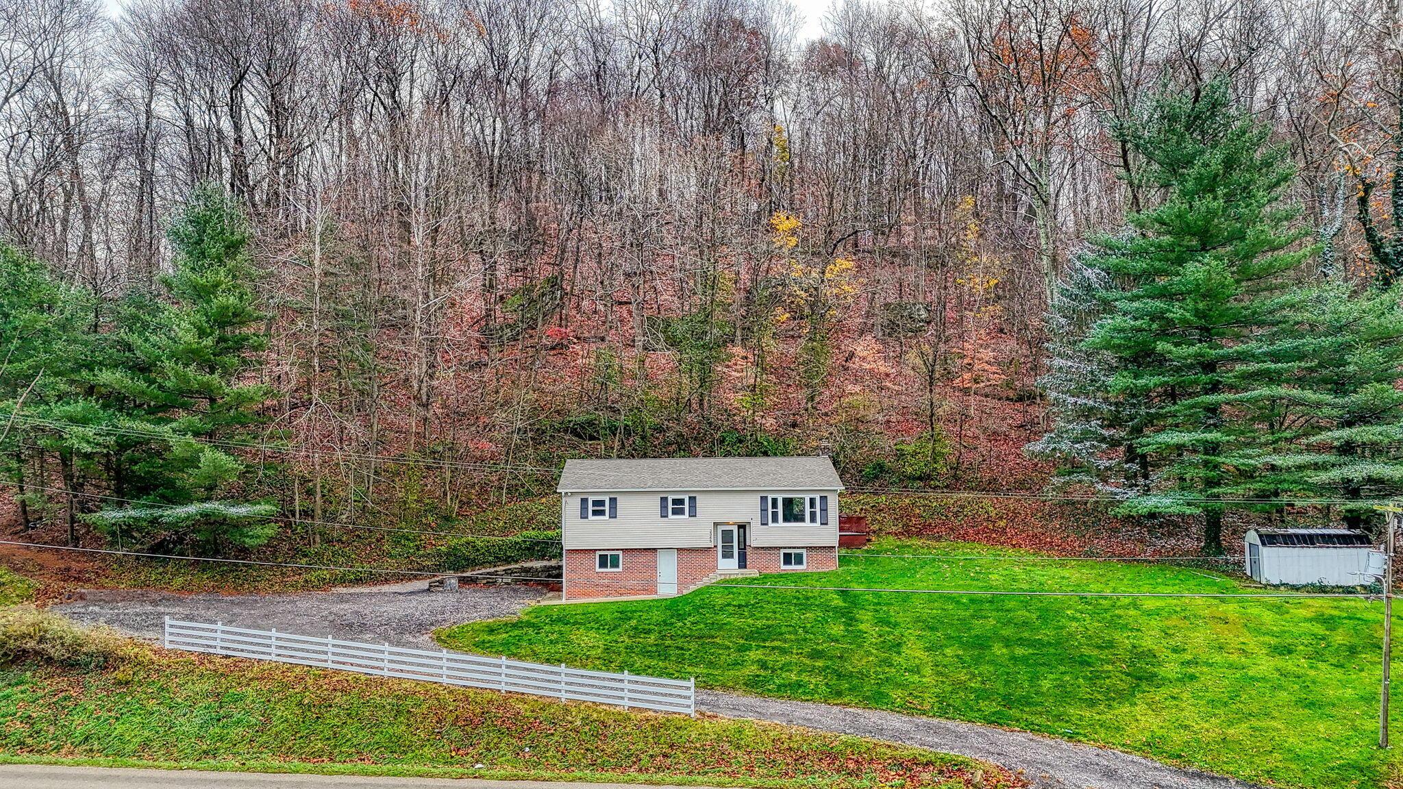 2345 Bauman Hill Road Southeast Lancaster, OH 43130 - Photo 1 of 29 2345 Bauman Hill Rd SE (8)